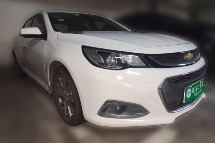 Used Chevrolet Malibu 2016 2.0L Automatic Luxury Edition Front Right 45 Deg