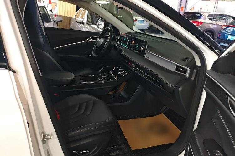 Used NETA U 2021 Pro 400 Cruiser Edition Right Front Seat