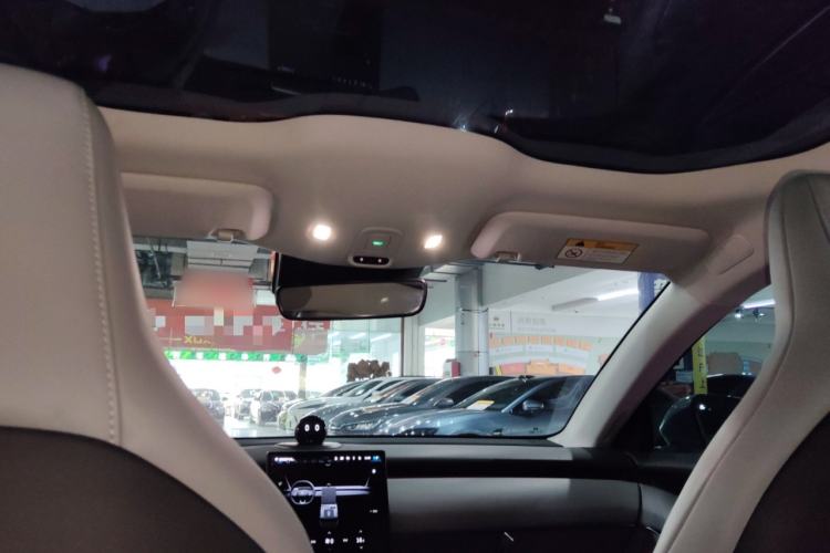 Used Nio ET5 2022 75 kWh Headliner