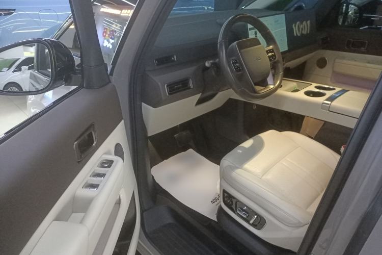 Used Li Auto MEGA 2024 Ultra Model