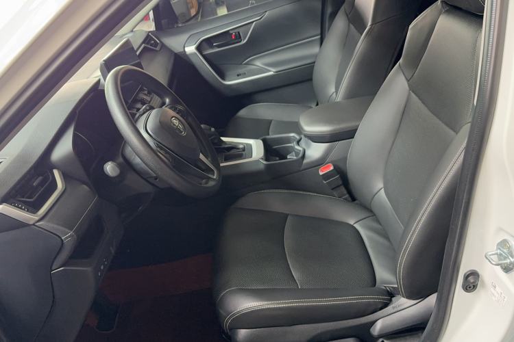 Used Toyota RAV4 2023 2.0L CVT Two-Wheel Drive Urban Edition
