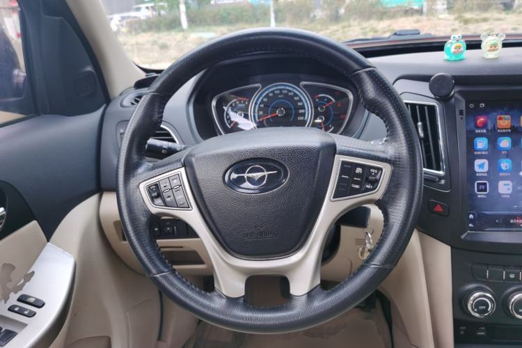 Used Haima S7 2013 2.0L Automatic ZhiShang Version
