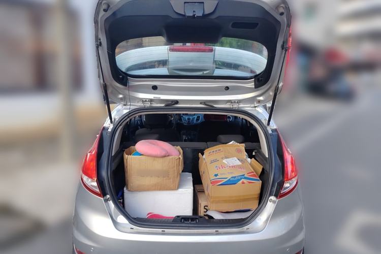 Used Ford Fiesta 2013 Hatchback 1.5L Automatic Fashion Edition
