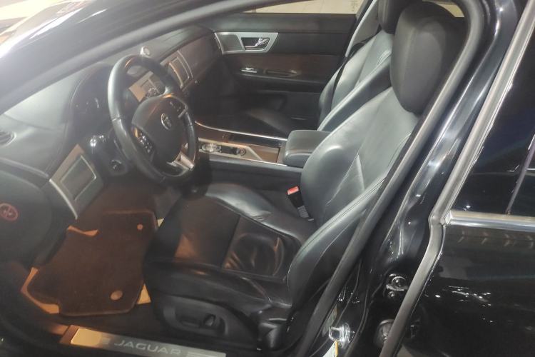 Used Jaguar XF 2014 XF 2.0T Prestige Edition
