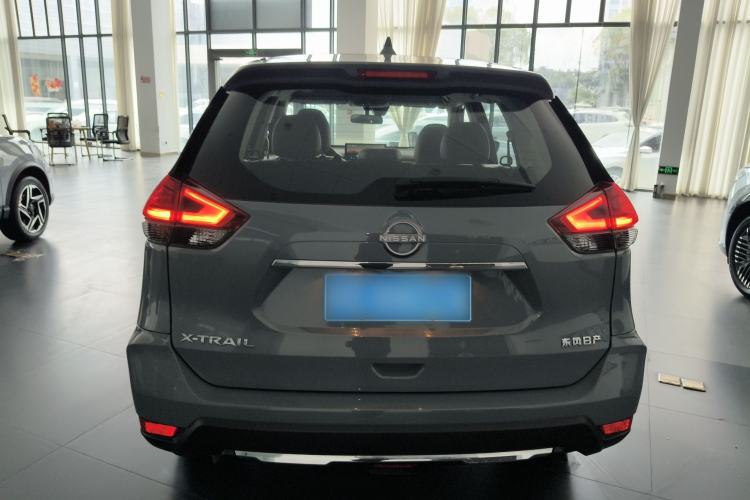 Used Nissan X-Trail 2025 Honor 2.0L Two-Wheel Drive Leading Edition
