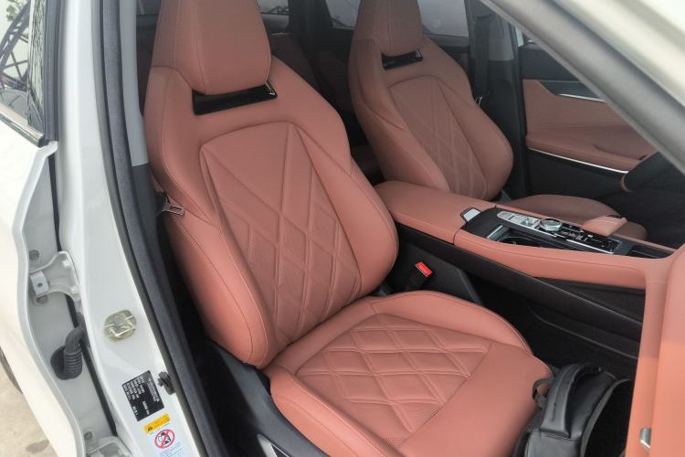 Used CHANGAN CS75 PLUS 2023 3rd Generation 1.5T Automatic Prestige Model
