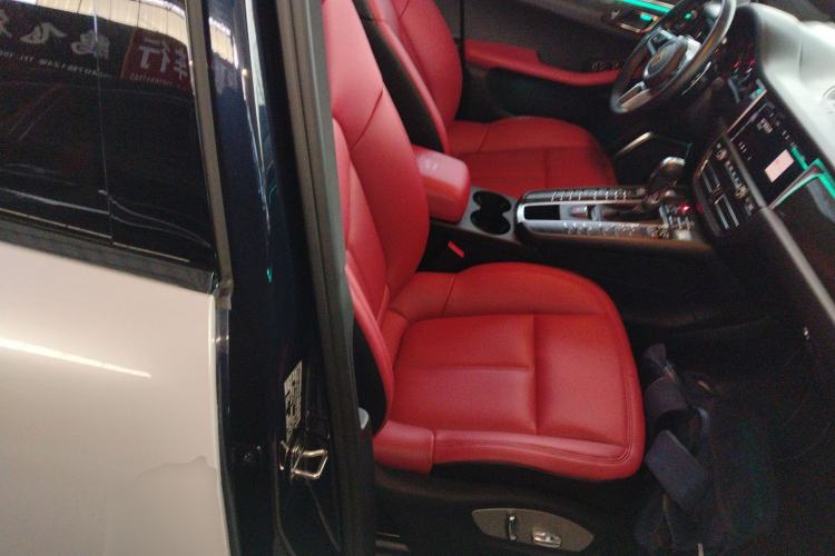 Used Porsche Macan 2021 Macan 2.0T