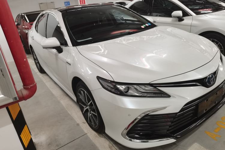 Used Toyota Camry 2021 Dual-Motor 2.5HG Luxury Edition Front Right 45 Deg
