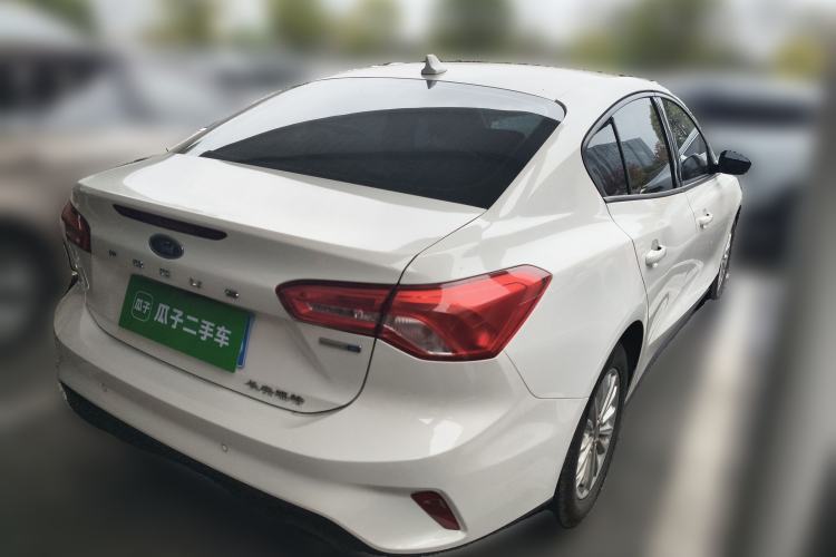 Used Ford Focus 2019 Sedan EcoBoost 180 Automatic Trend Edition Rear Right 45 Deg