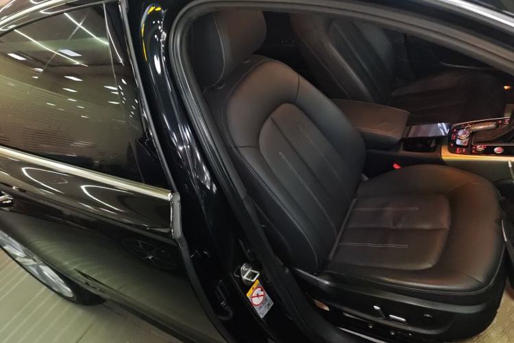 Used Audi A6L 2018 30th Anniversary Edition 35 TFSI Sport Edition Right Front Seat