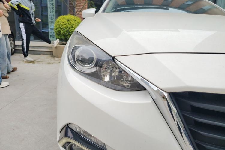 Used Mazda 3 Axela 2016 Sedan 1.5L Automatic Comfort Model Right Front Headlight