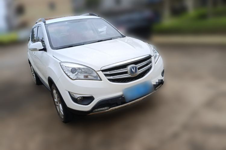 Used CHANGAN CS35 2016 1.6L Manual Luxury Model China IV Standard Front Right 45 Deg