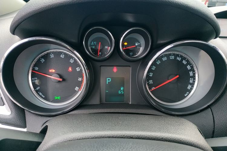 Used Buick Encore 2015 1.4T Automatic Two-Wheel Drive Urban Elite Version