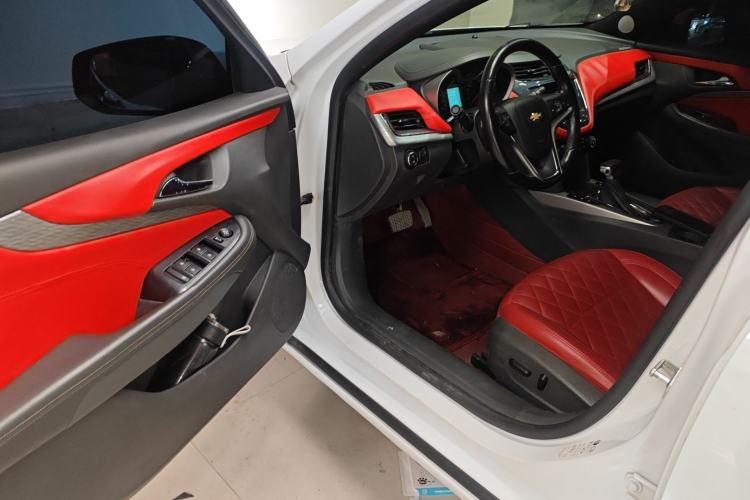 Used Chevrolet Malibu 2018 530T Automatic Luxury Edition Driver Seat