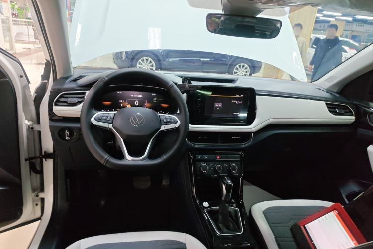 Used Volkswagen Tharu 2025 New Sharp 300TSI Ambitious Edition Center Console