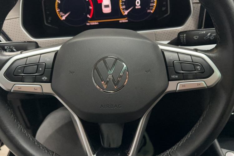 Used Volkswagen Lavida 2023 1.5L Automatic Starry Sky 5 Million Edition Steering Wheel