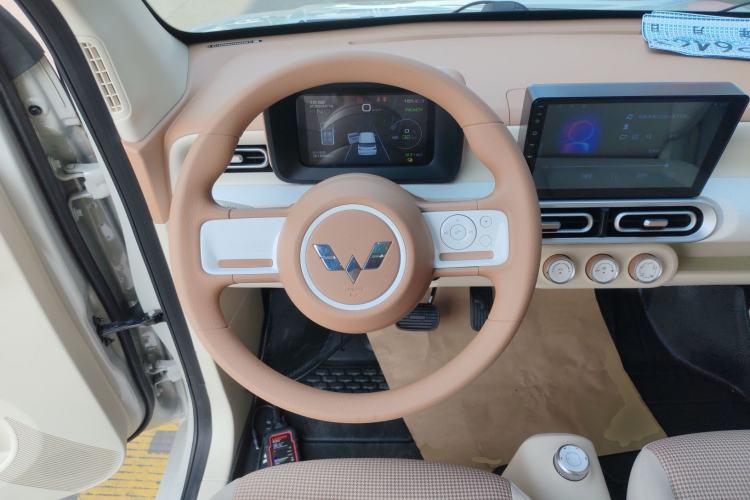 Used Wuling Hongguang MINIEV 2024 3rd Generation 215km Youth Edition
