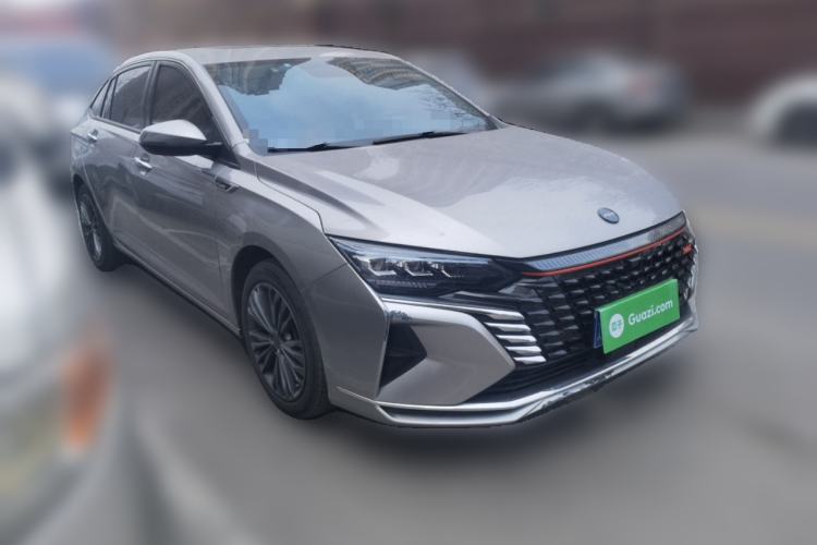 Used Dongfeng Aeolus Yixuan MAX 2021 1.5T Ultra-Stylish Trendsetter Edition Front Right 45 Deg