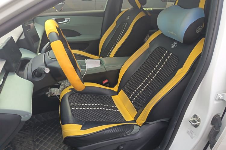 Used Roewe D6 2025 450km Deluxe Edition
