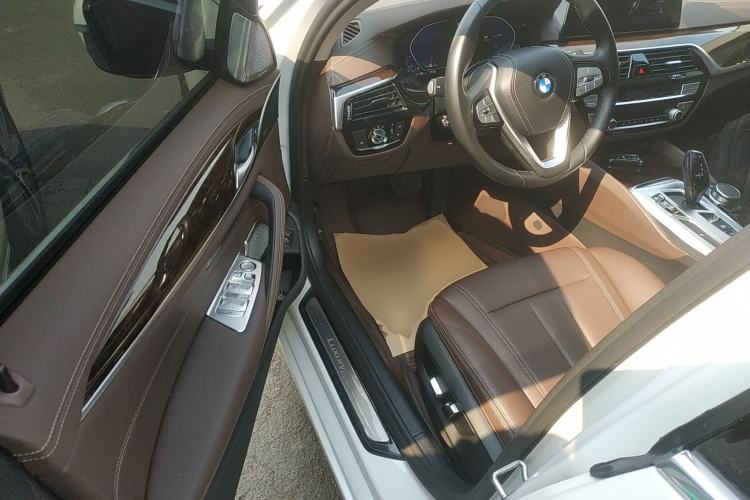 Used BMW 5 Series 2020 525Li Luxury Package
