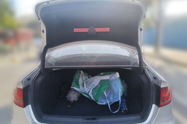 Used Audi A4L 2012 2.0 TFSI automatic Comfort trim level