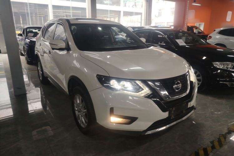 Used Nissan X-Trail 2022 2.0L Two-Wheel Drive Smart Connect Premium Edition
