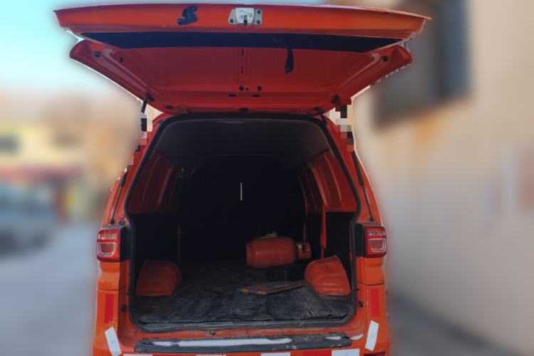 Used FORTHING Lingzhi 2022 V3 1.6L Base Model 2 Seats Trunk