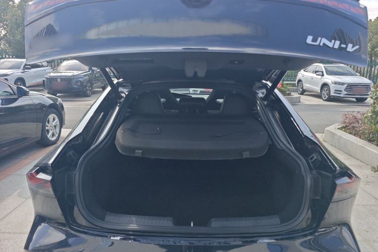 Used Changan UNI-V 2023 1.5T Sport Edition