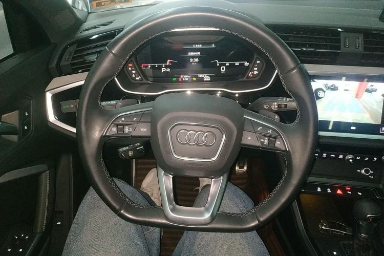 Used Audi Q3 2024 35 TFSI Fashion Dynamic Edition Steering Wheel