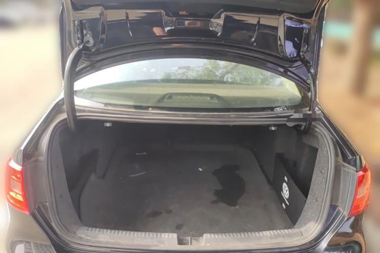 Used Volkswagen Sagitar 2014 1.6L Manual Comfort Model