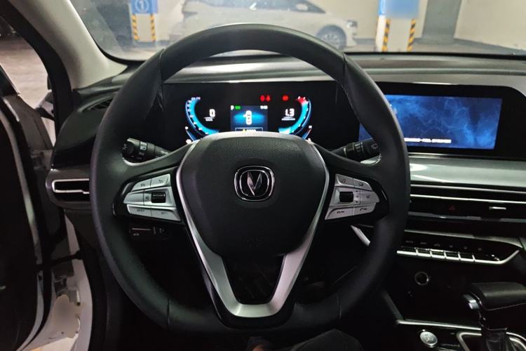Used CHANGAN Eado 2020 PLUS Blue Whale NE 1.4T GDI DCT Prestige Model Steering Wheel