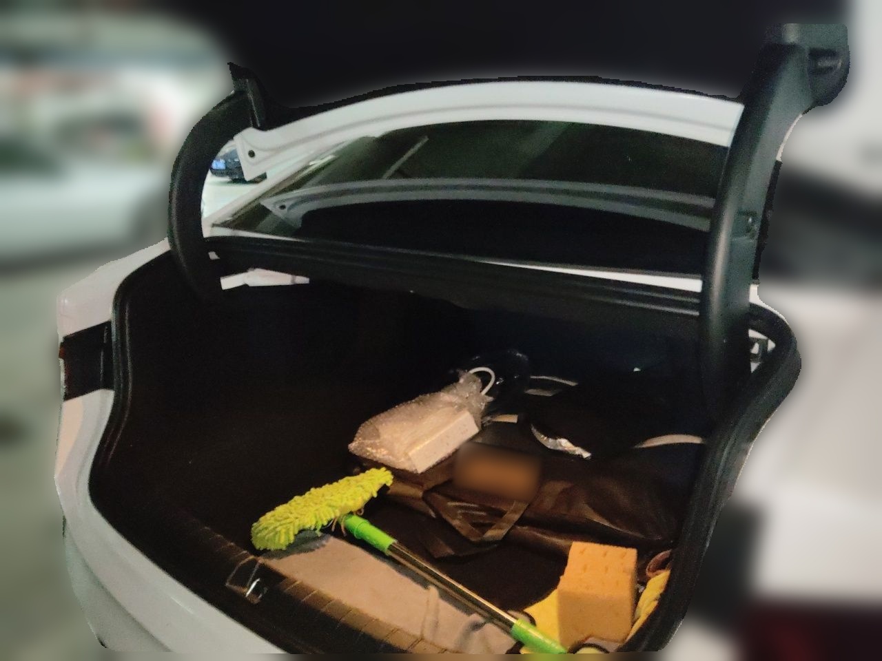 BYD Qin PLUS 2024 HONOR Edition DM-i 120KM Beyond Model — снимка 19