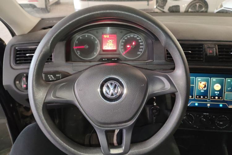 Used Volkswagen Santana 2016 1.4L Manual Fashion Edition