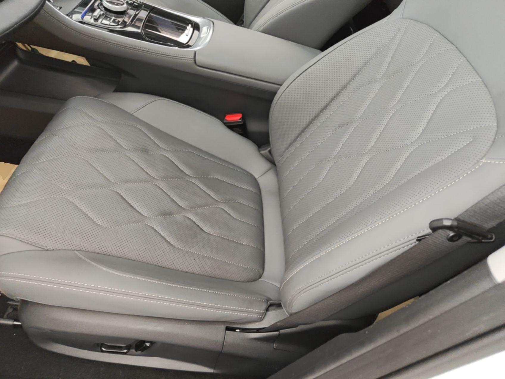 Geely Galaxy A7 2025 Model EM-i 150km Exploration+ Edition — снимка 17