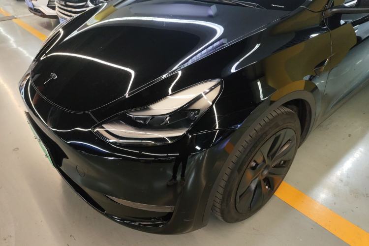 Used Tesla Model Y 2023 Long-Range All-Wheel-Drive Version
