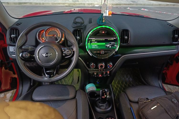 Used MINI Countryman 2018 1.5T COOPER ALL4 Artist Center Console