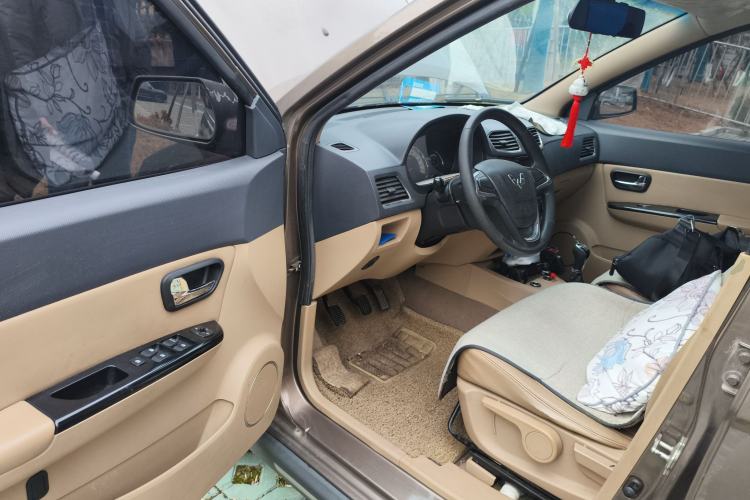 Used Wuling Hongguang 2013 1.5L Base Version
