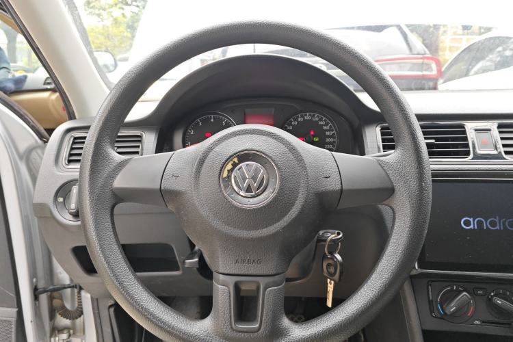 Used Volkswagen Santana 2013 1.6L Automatic Fashion Edition