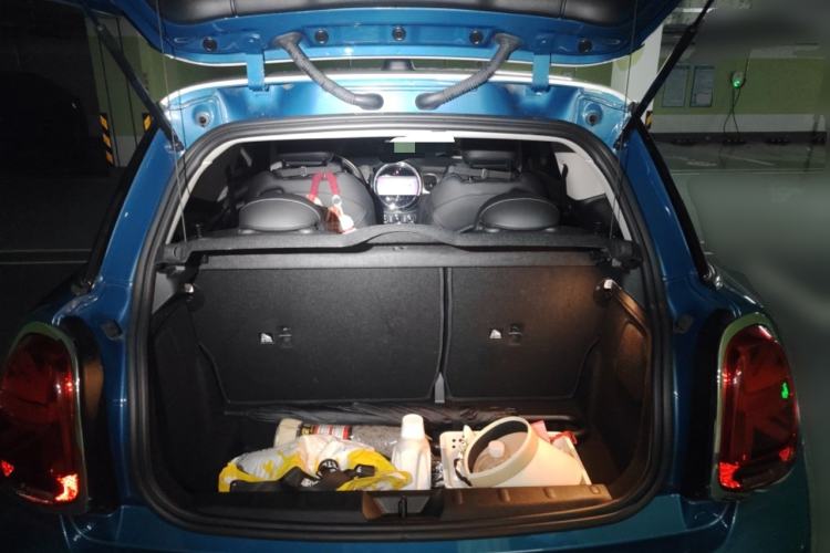 Used MINI 2022 1.5T COOPER Classic Edition