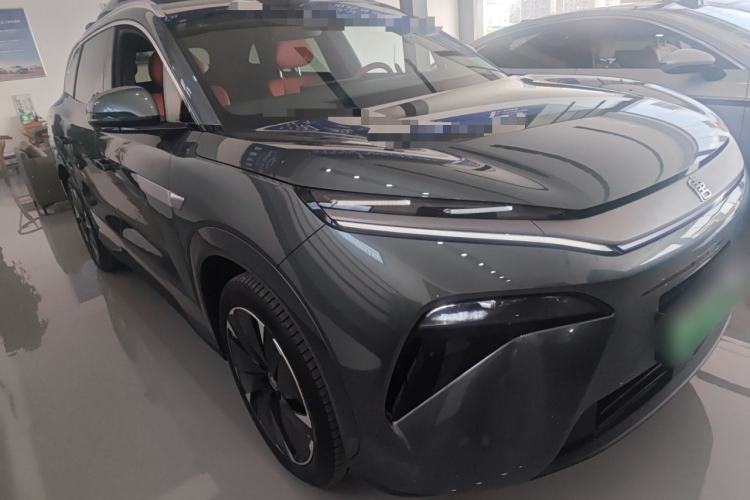 Used BYD Tang L 2025 DM 175KM Drone Player Edition Front Right 45 Deg