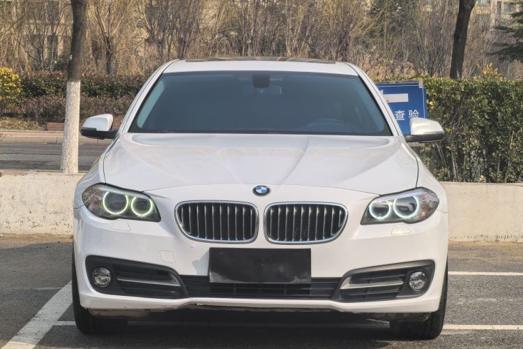 Used BMW 5 Series 2014 520Li Elegant Model

