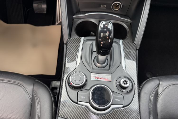 Used Alfa Romeo Stelvio 2017 2.0T 200HP Luxury Edition
