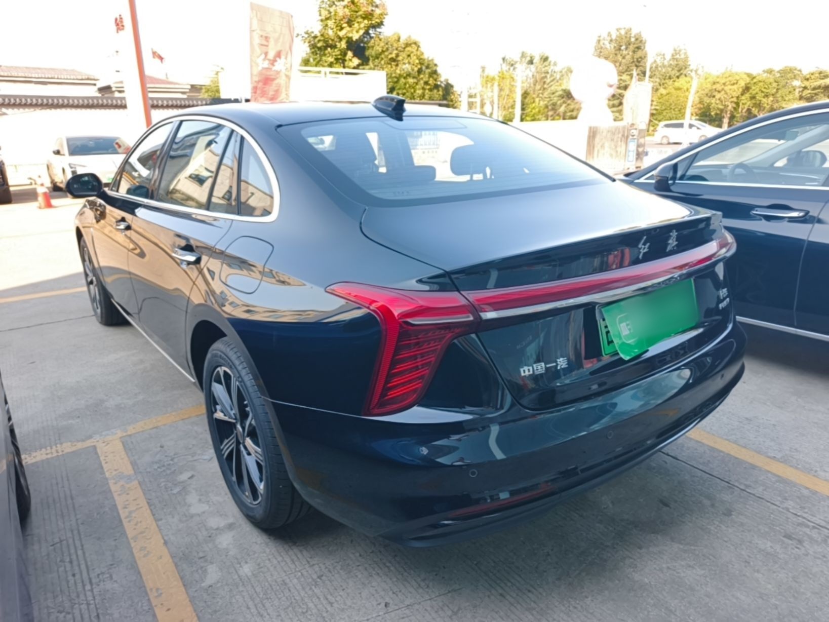 Hongqi H5 PHEV 2025 130 Super Hybrid Version — снимка 4