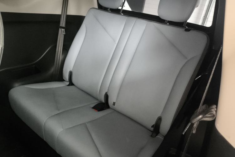 Used Chery QQ Little Ant 2022 Sweet Pink Edition Half-Sugar Version Lithium Iron Phosphate 29.2 kWh 30 kW 301 km