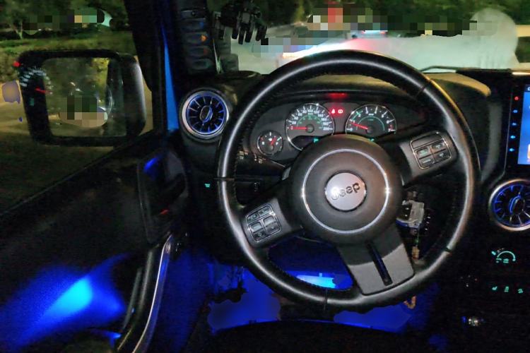 Used Jeep Wrangler 2015 3.6L Rubicon Four-Door Comfort Edition
