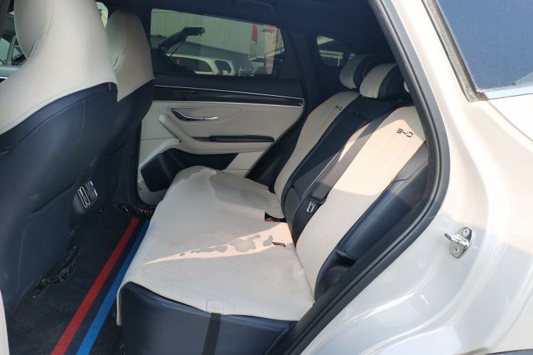 Used BYD Song PLUS New Energy 2024 Honor Edition EV 520km Premium Model
