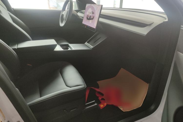 Used Tesla Model Y 2026 Rear-Drive Model Right Front Seat