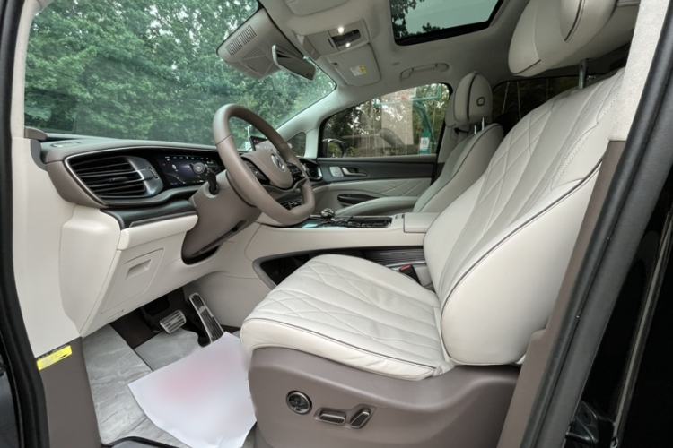 Used Denza D9 2022 DM-i 970 Four-Wheel Drive Flagship Model Interior 11