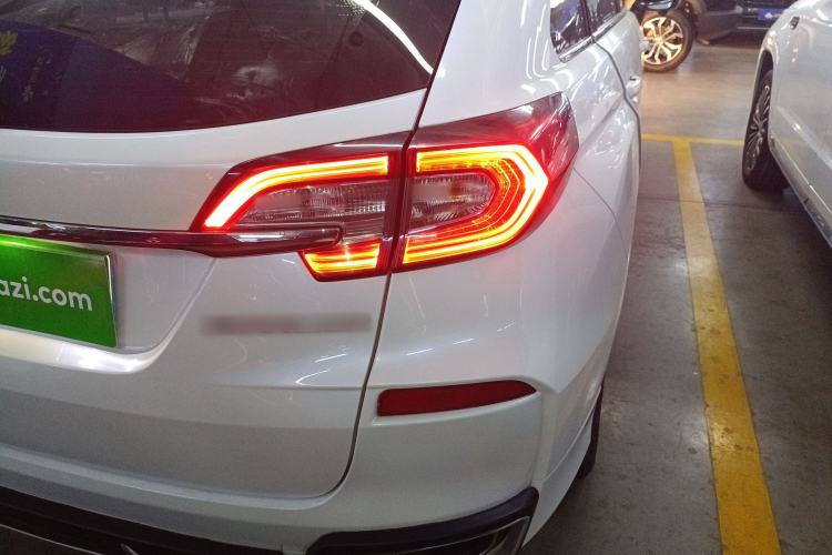 Used Honda Avancier 2017 240TURBO Two-Wheel Drive Luxury Edition Right Rear Taillight