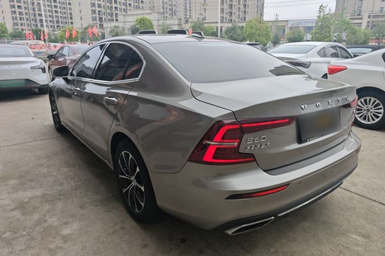 Used Volvo S60 2021 T4 Zhiyi Luxury Edition
